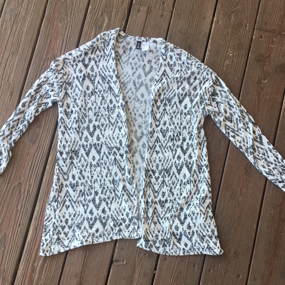 Lightweight Ikat Print Cardigan